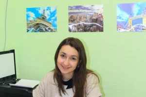 Языковая школа Englisheasy на улице Чистяковой фото 2